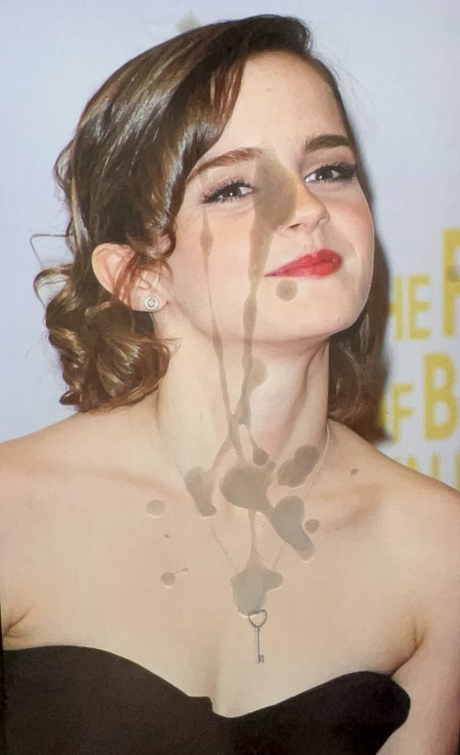 uNqZnUNb Emma Watson Cum Tribute 02.jpg